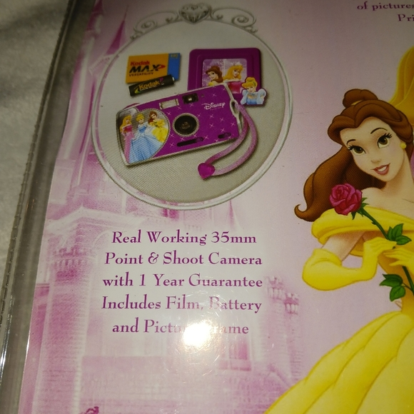 NWT! Disney Princess Kodak Camera with film - Picture 11 of 11